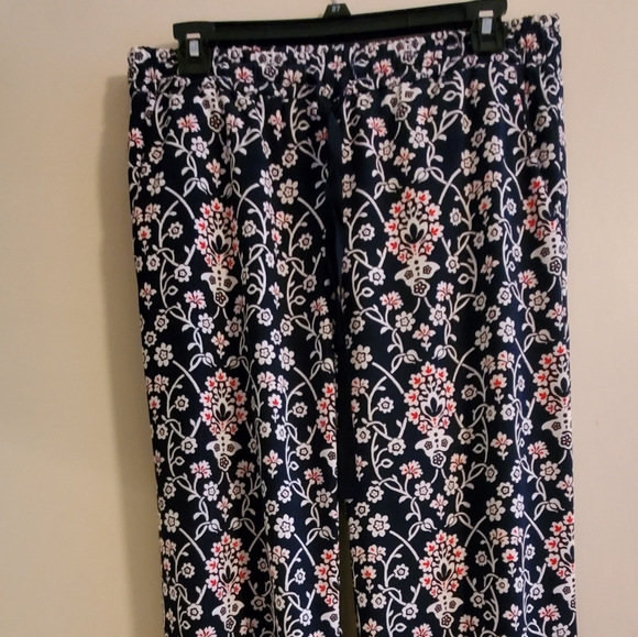 Loft Flowy Floral Pants - Picture 7 of 9